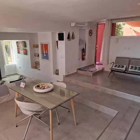 La Muralla Roja דירה