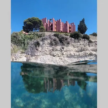La Muralla Roja *