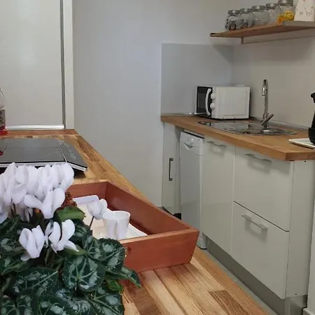 Apartamento La Muralla Roja